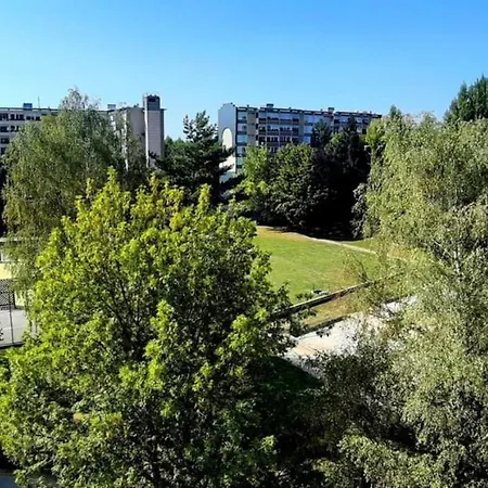 Charming Bright T2 Balcony Parking Telework Apartment Annecy